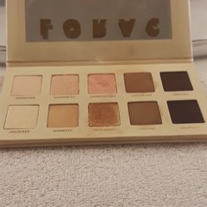 Lorac palette